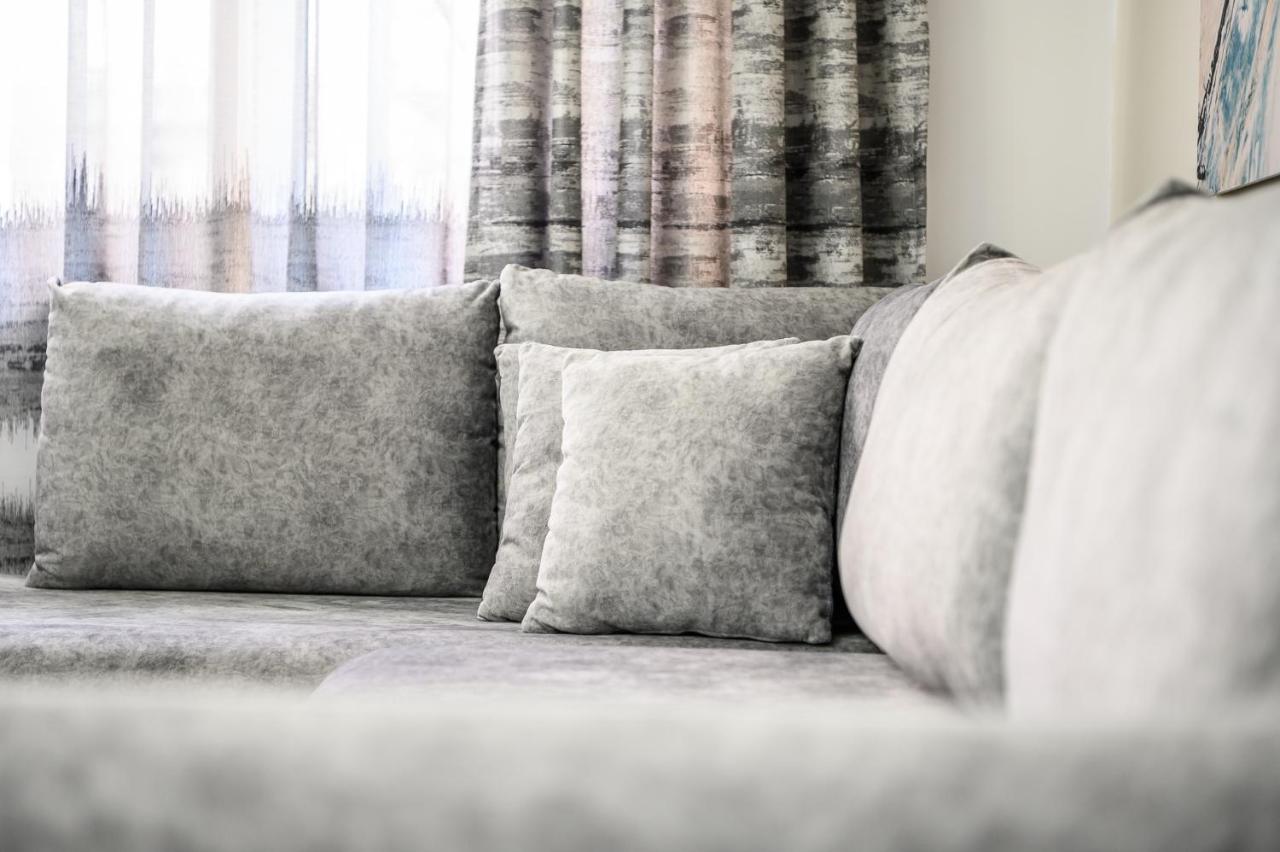 Miku Apartment-City Walk 1Bd Stylish Apartment 地拉那 外观 照片