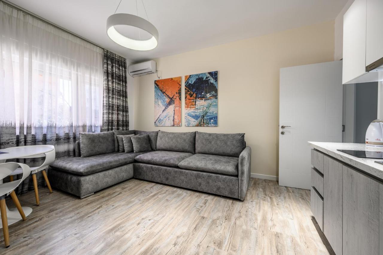 Miku Apartment-City Walk 1Bd Stylish Apartment 地拉那 外观 照片