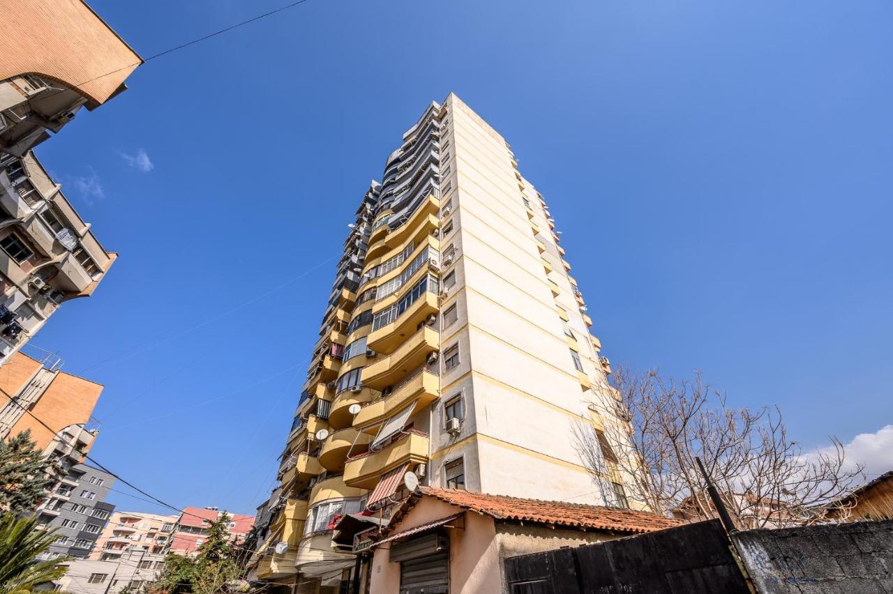 Miku Apartment-City Walk 1Bd Stylish Apartment 地拉那 外观 照片
