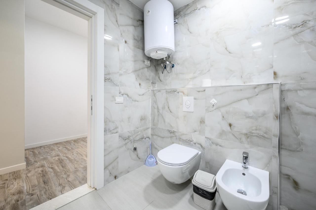 Miku Apartment-City Walk 1Bd Stylish Apartment 地拉那 外观 照片