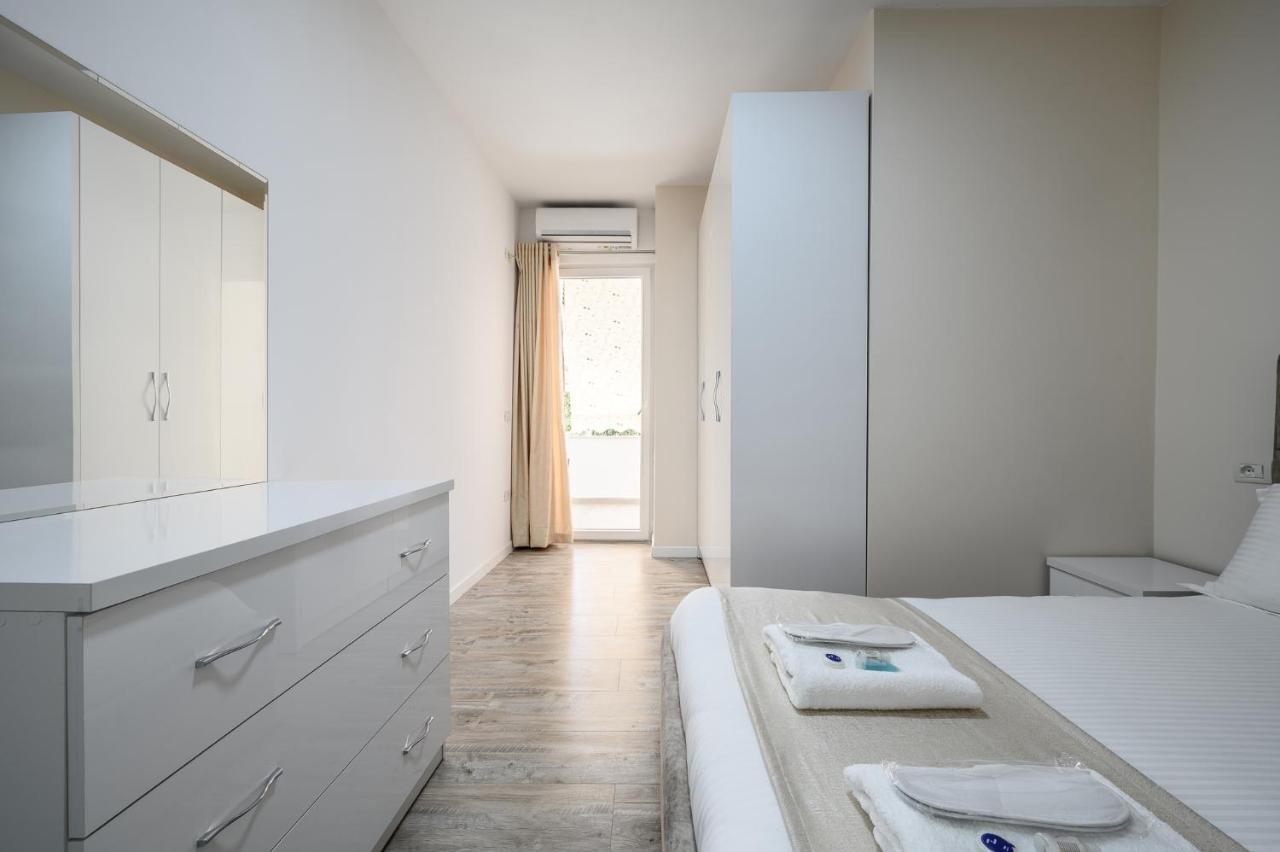Miku Apartment-City Walk 1Bd Stylish Apartment 地拉那 外观 照片
