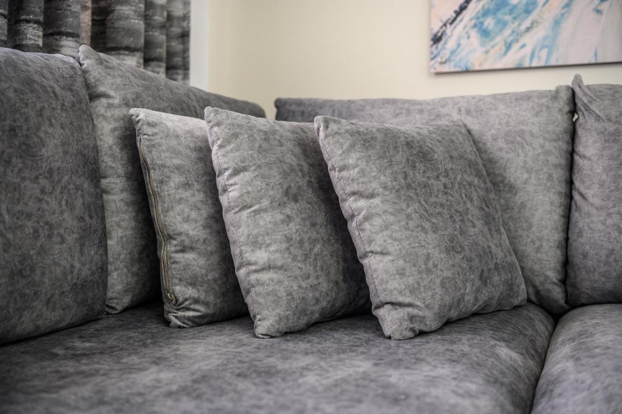 Miku Apartment-City Walk 1Bd Stylish Apartment 地拉那 外观 照片